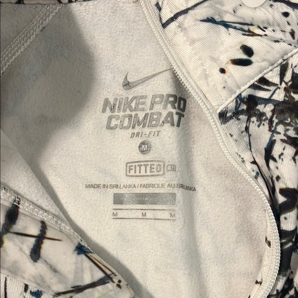 Nike Pro Combat Dri-FIT - Picture 2 of 4